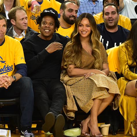 burberry beyonce|Beyoncé Does Courtside Style Like No Other .